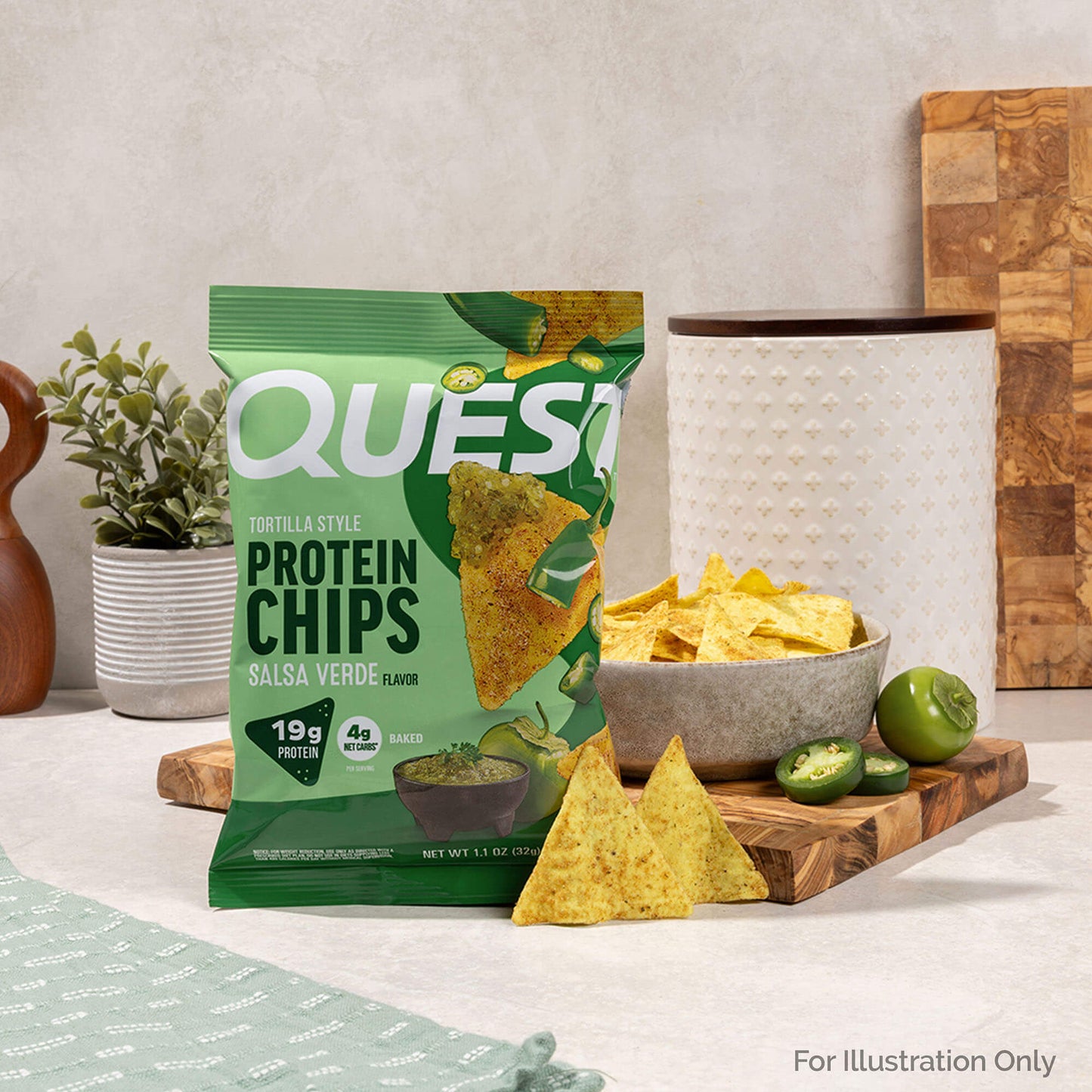 salsa-verde-tortilla-style-protein-chips-d5 qst-016419-salsa-verde-tortilla-style-protein-chips_5.jpg